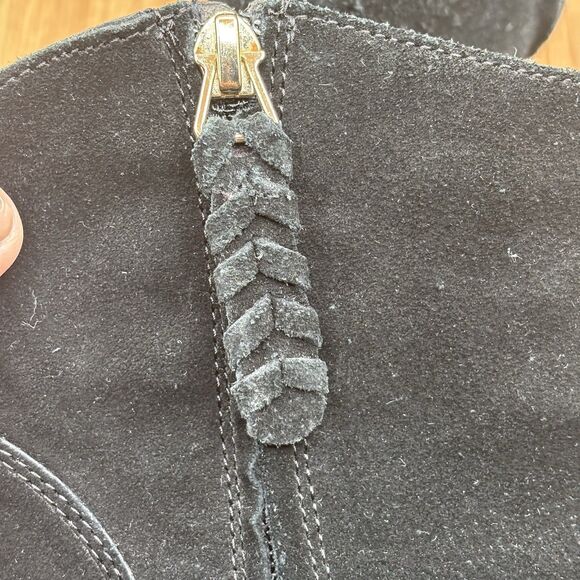 CROCS Leigh Black Suede Wedge Ankle Chelsea Boot Bootie Women’s Size 9.5 - Picture 8 of 9